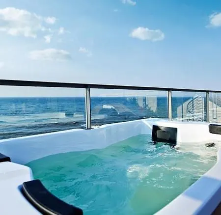 By Interhome 시아노제티